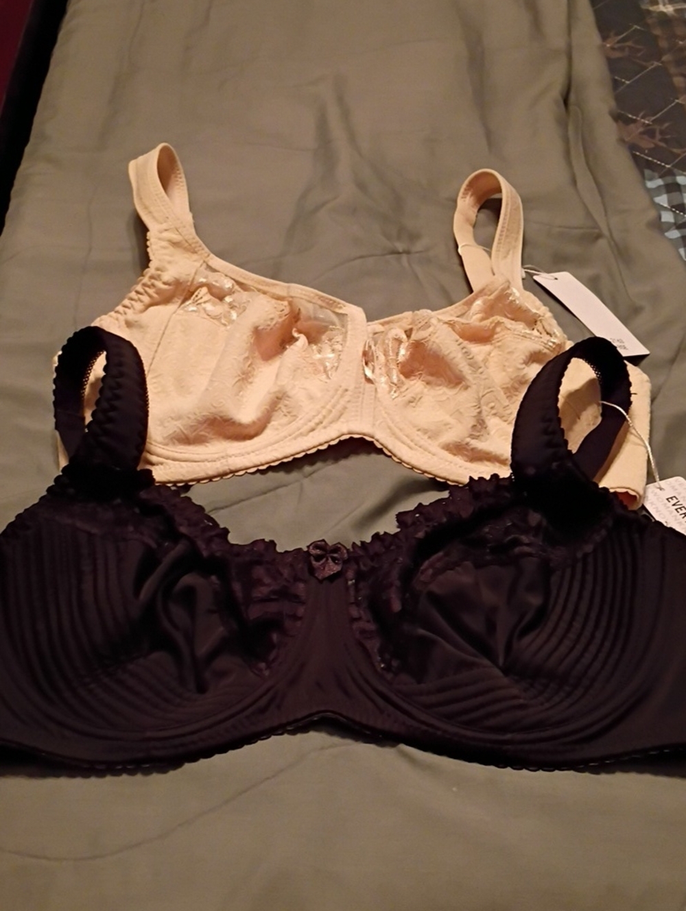 Every Woman Knows 2 Lace-Trim Underwire Bra - Black & Nude